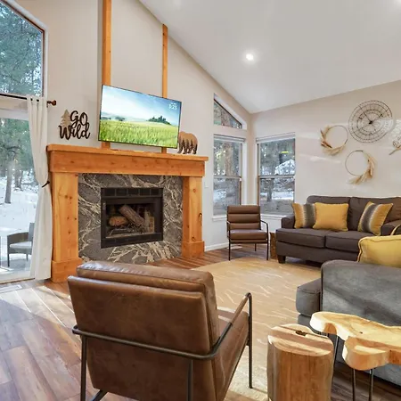 Villa Fox Run Retreat Hot Tub & Fire Pit & Bbq